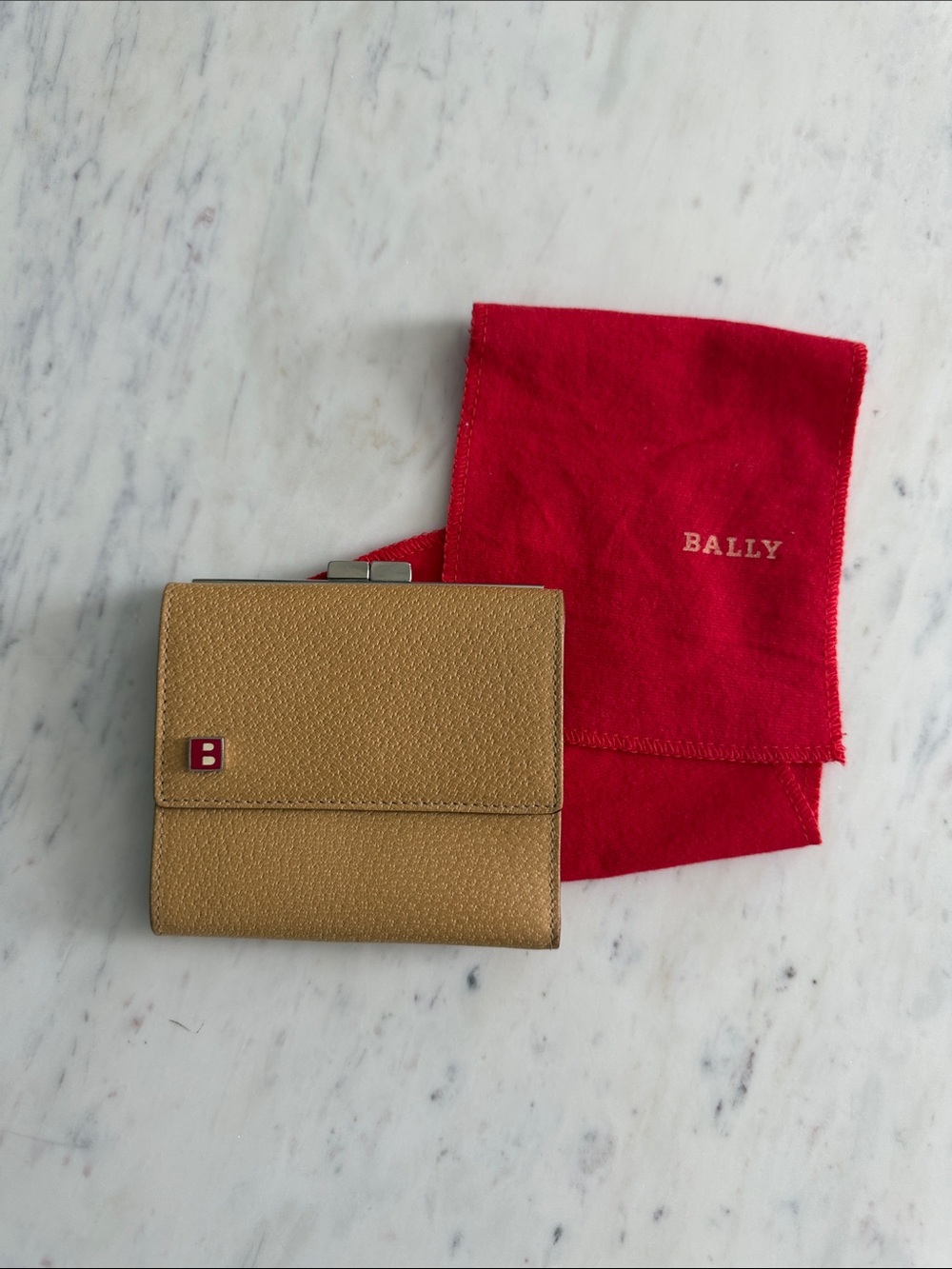 NBW Bally Gold-Tan Textured Leather Compact Card Holder